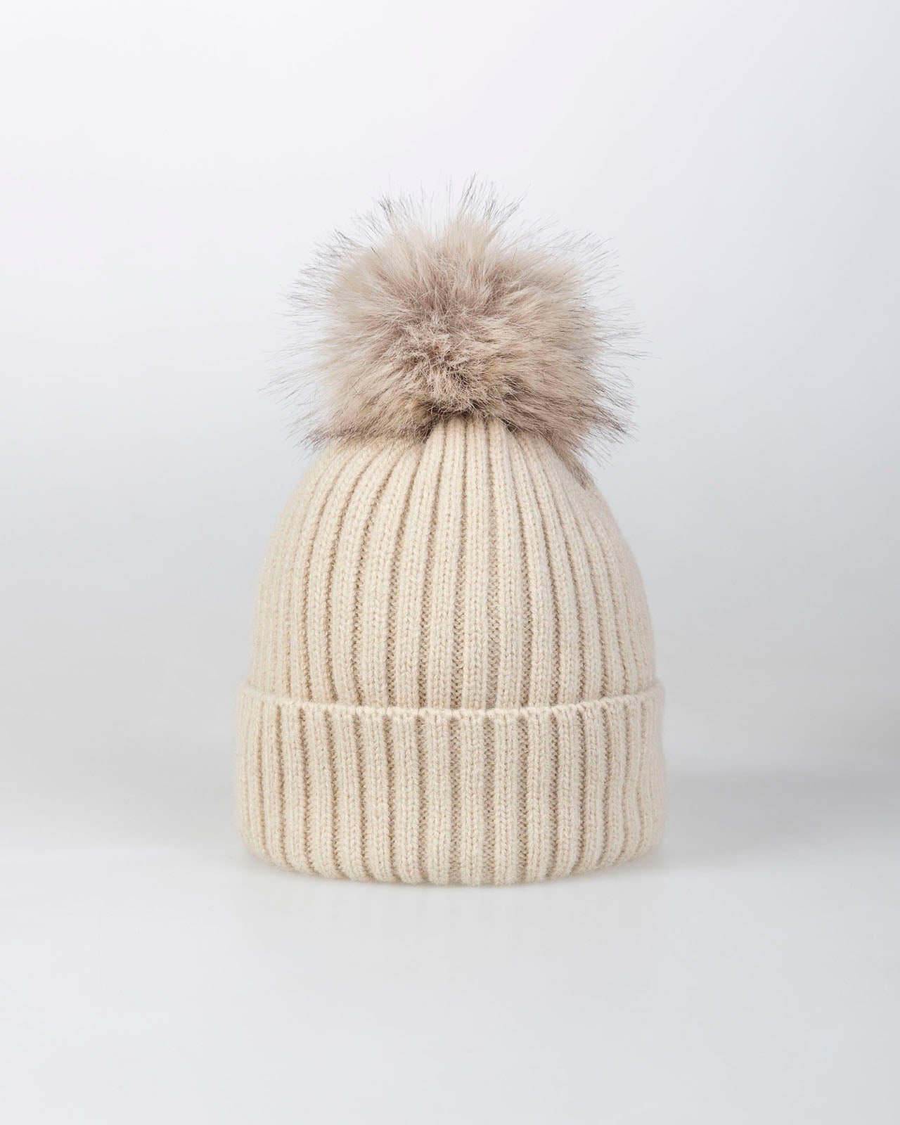Gorro con bola