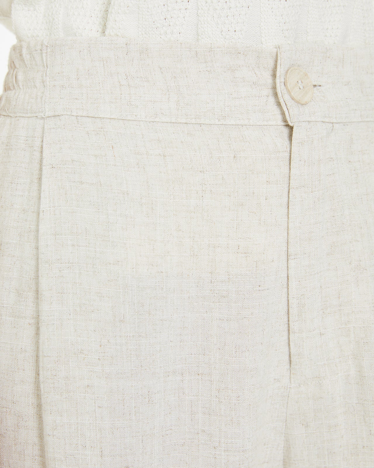 Pantalón recto con goma en cintura en espalda
