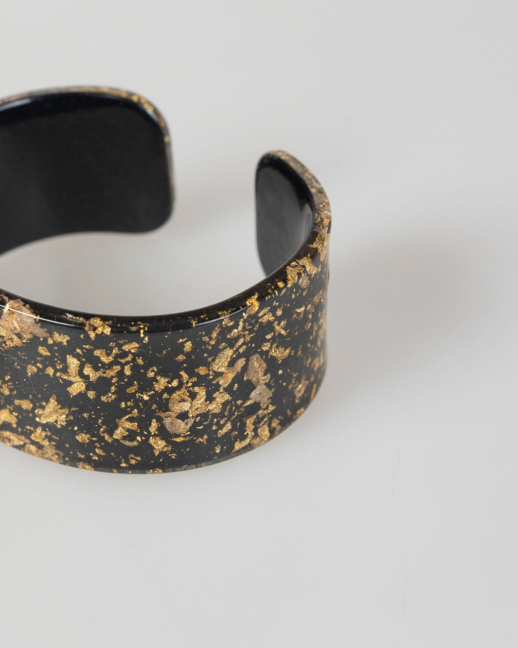 Brazalete rígido