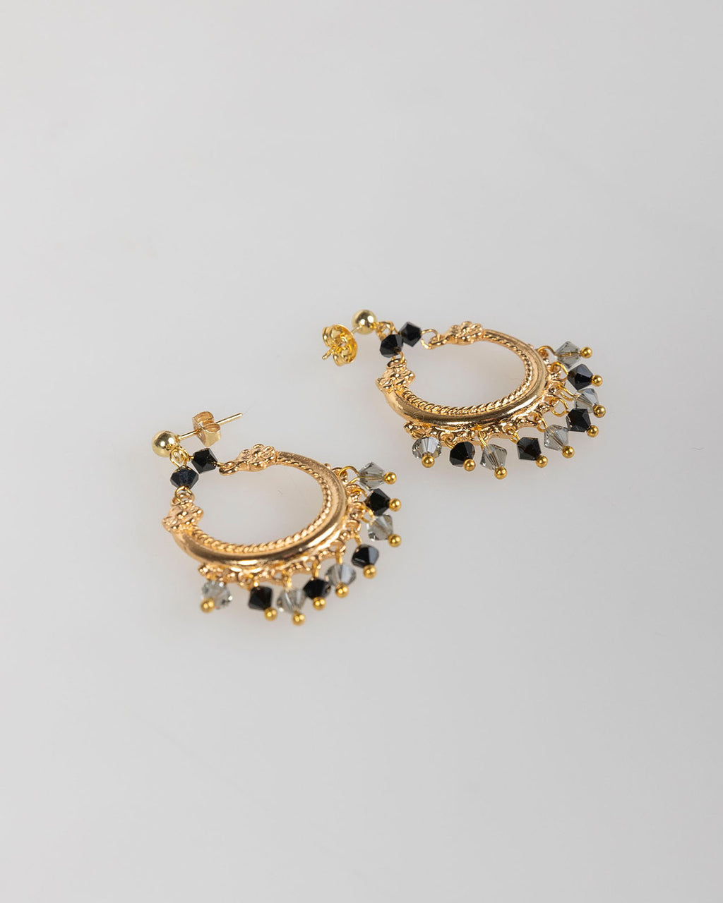 Pendientes largos con piedras