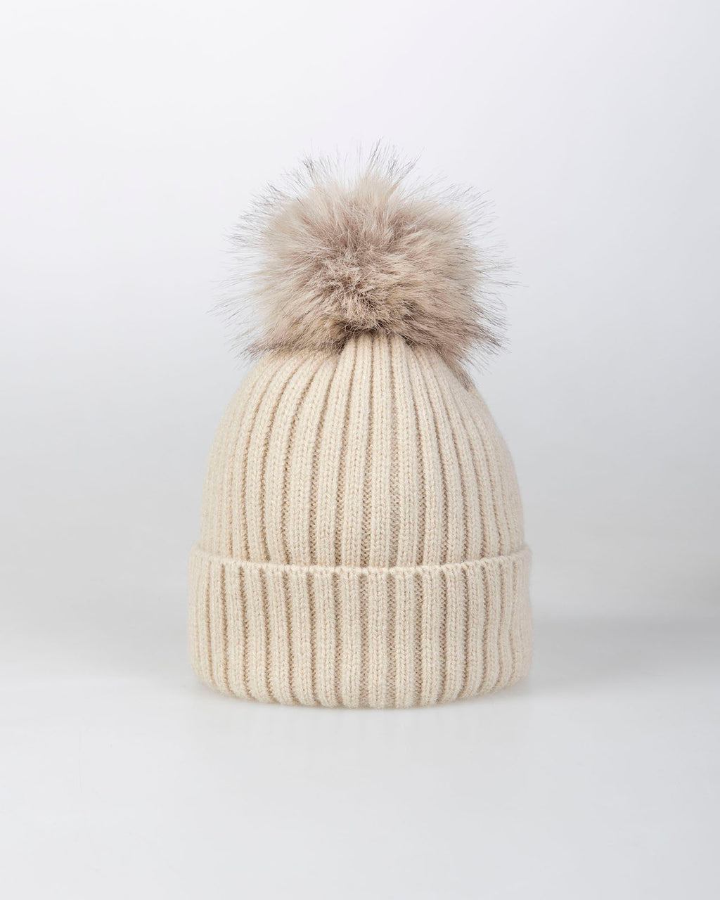 Gorro con bola