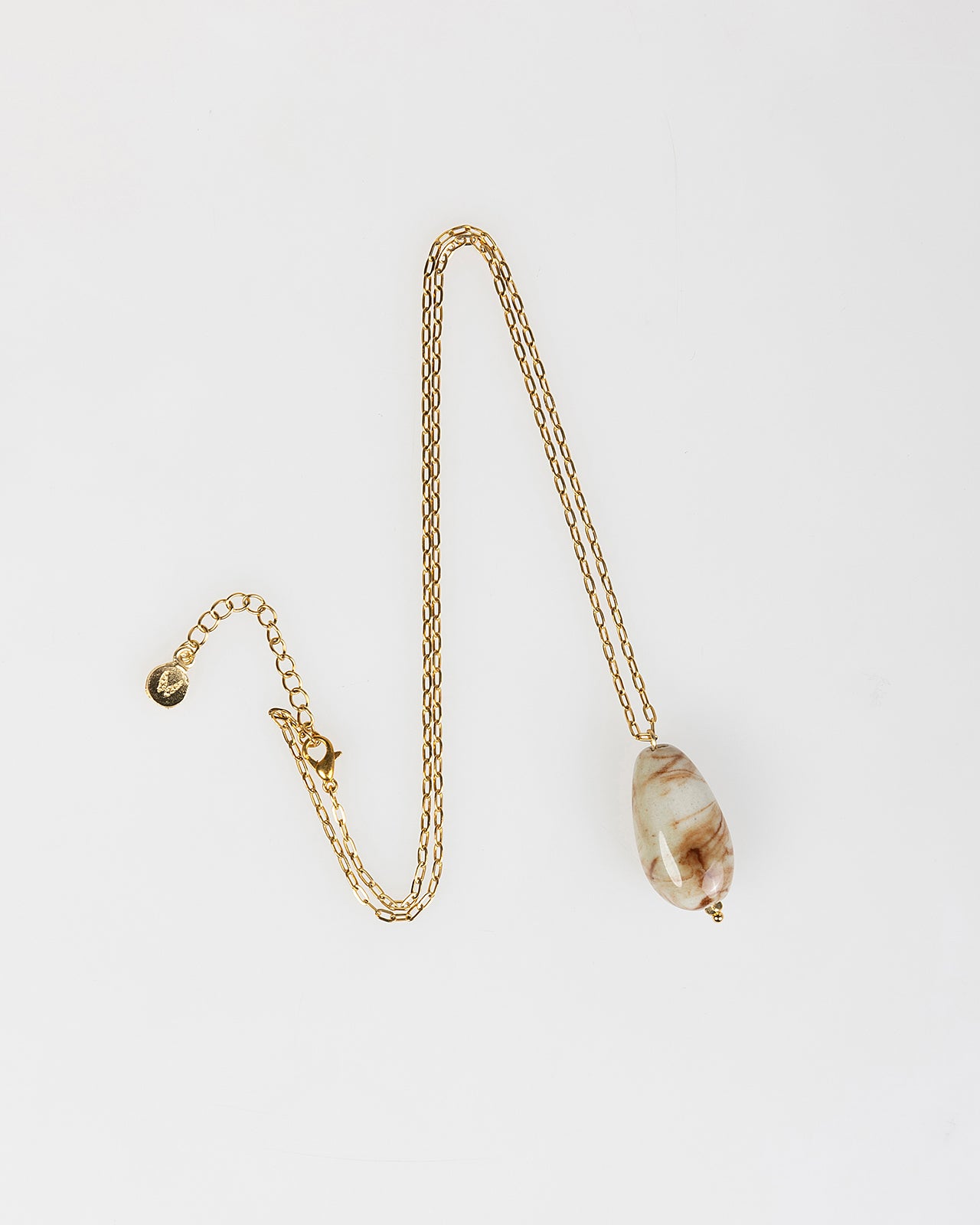 Collar con piedra de cerámica