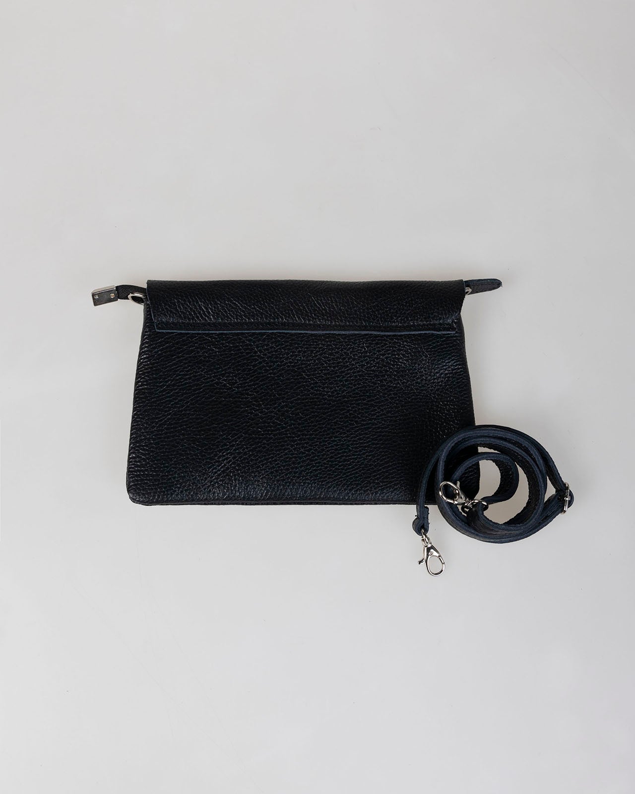 Bolso tipo bandolera de piel